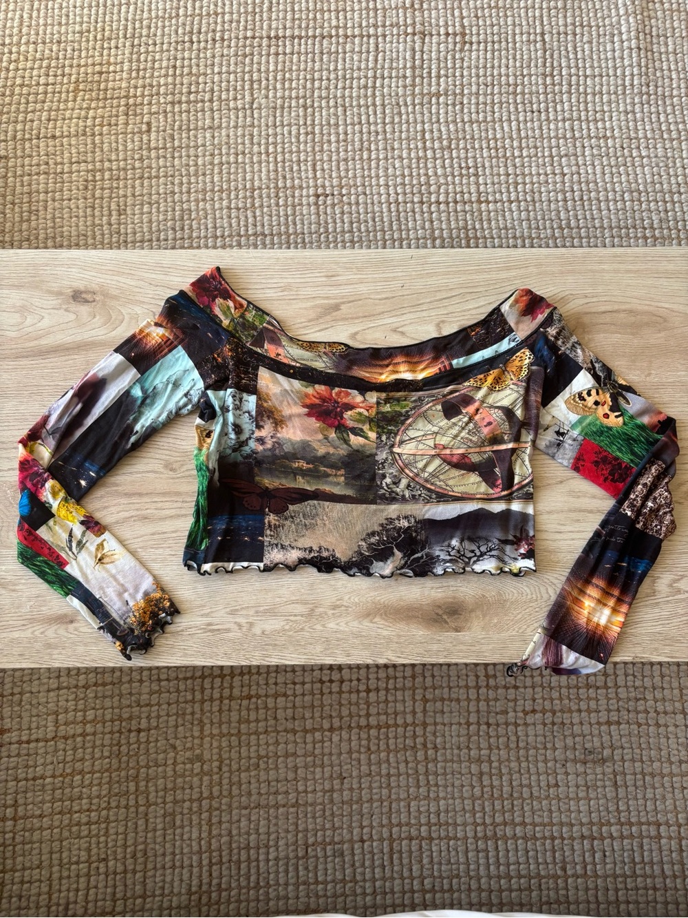 Alice + Olivia - Dorinda Off The Shoulder Top With Thumbholes - Picture 5 of 8